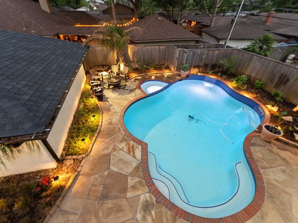 5511 Queensloch Drive, Houston TX 77096