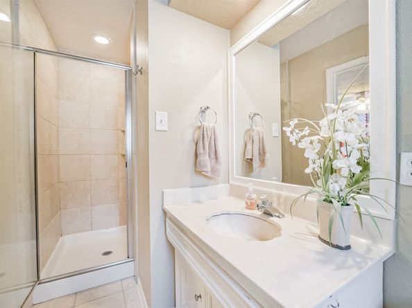 11730 Cypresswood Drive, Houston TX 77070