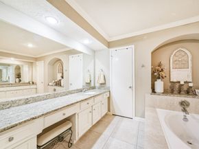 11730 Cypresswood Drive, Houston TX 77070