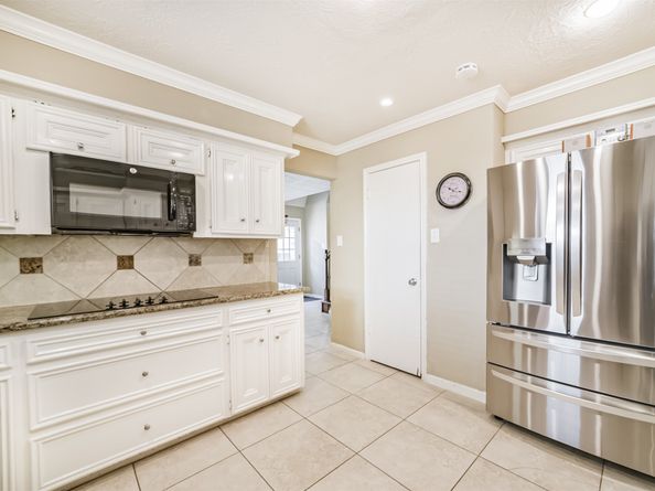 11730 Cypresswood Drive, Houston TX 77070