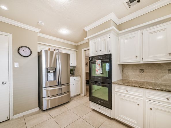 11730 Cypresswood Drive, Houston TX 77070