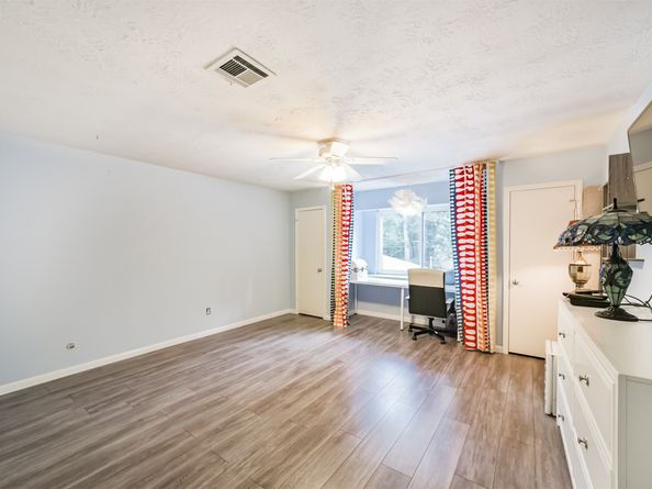 11730 Cypresswood Drive, Houston TX 77070