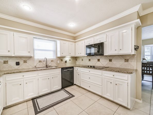 11730 Cypresswood Drive, Houston TX 77070