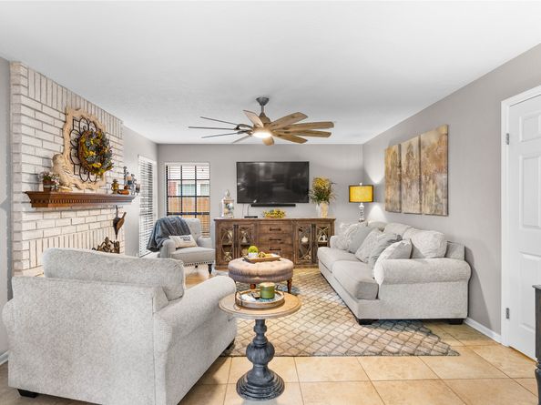 34 Eagle Rock Place, Spring TX 77381