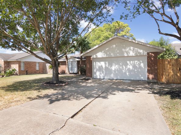 13206 Ensley Wood Drive, Houston TX 77082