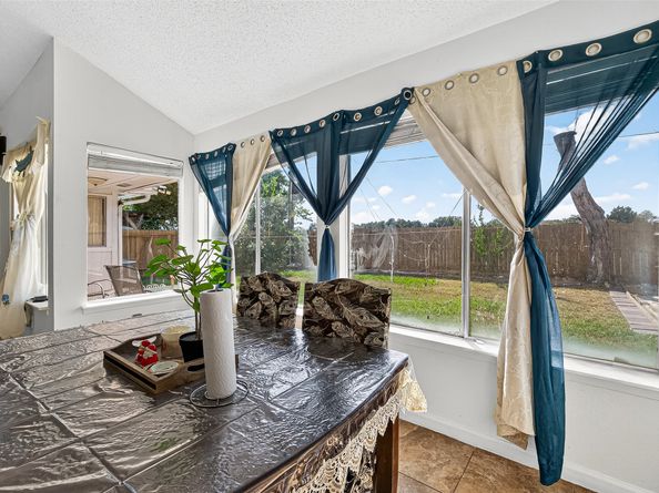 8522 Grand Knolls Drive, Houston TX 77083