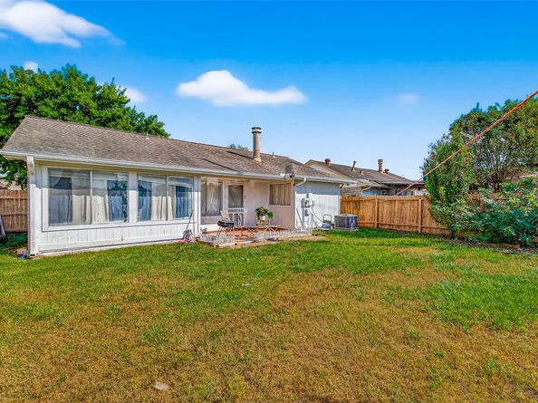 8522 Grand Knolls Drive, Houston TX 77083