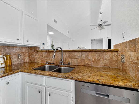 8522 Grand Knolls Drive, Houston TX 77083
