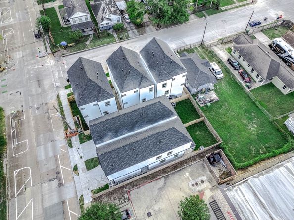 1513 Euel Street, Houston TX 77009