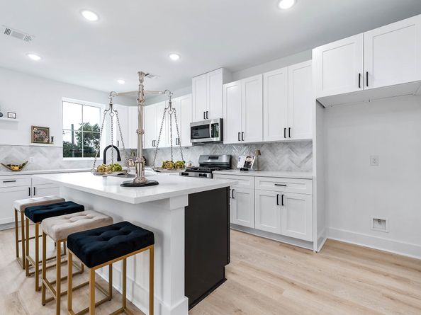 1513 Euel Street, Houston TX 77009