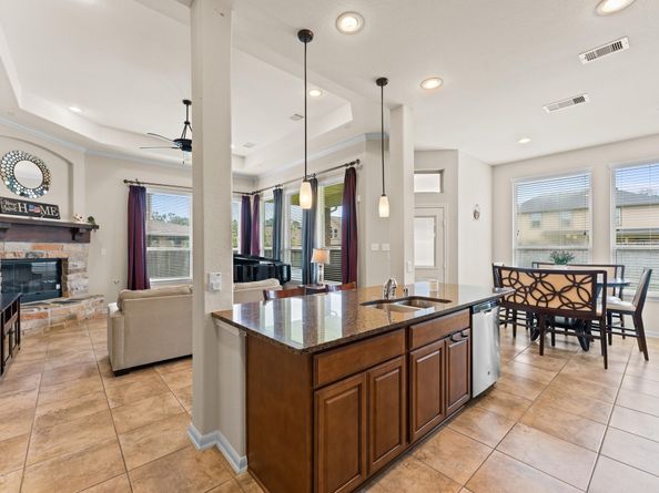 130 S Sawbridge Circle, Spring TX 77389