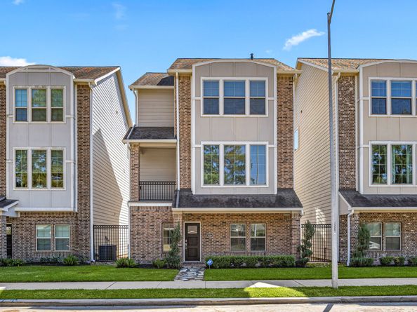1224 Murrayhill Drive, Houston TX 77043