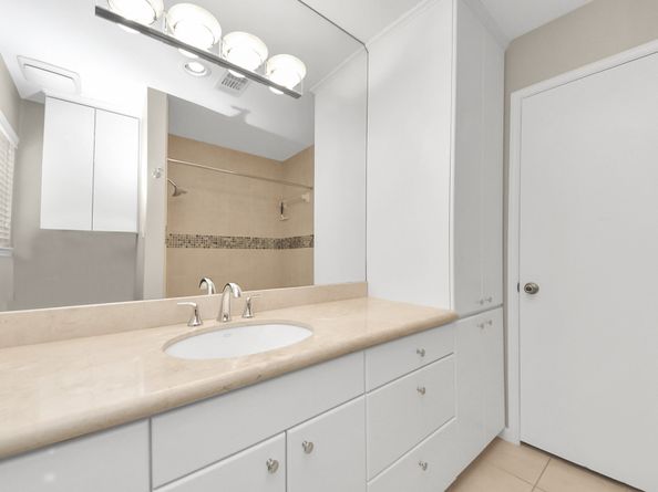 7545 Brompton Street 7545, Houston TX 77025