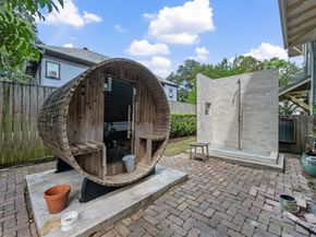4620 Mckinney Street, Houston TX 77023