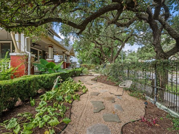 4620 Mckinney Street, Houston TX 77023