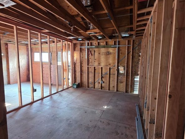 1005 Hogan Street, Houston TX 77009