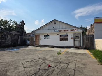 1005 Hogan Street