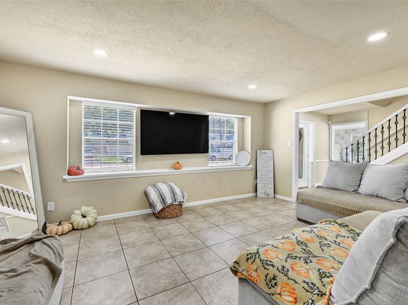 4806 Charade Drive, Houston TX 77066