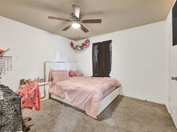 4806 Charade Drive, Houston TX 77066