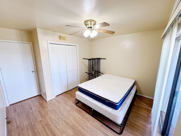 3075 Walnut Bend Lane 36, Houston TX 77042