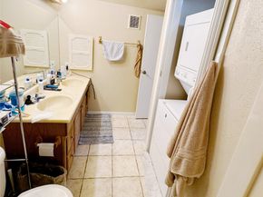 3075 Walnut Bend Lane 36, Houston TX 77042
