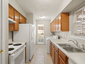 11201 Lynbrook Drive 3503, Houston TX 77042