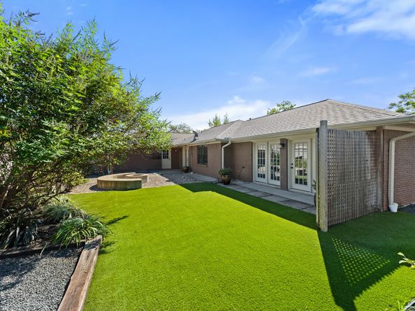 1823 Seaspray Court, Houston TX 77008