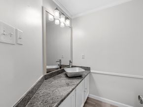 2464 Bering Drive 2464, Houston TX 77057