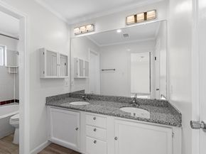 2464 Bering Drive 2464, Houston TX 77057
