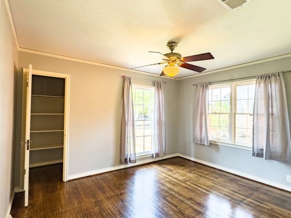 2222 Carnes Street, Dallas TX 75208