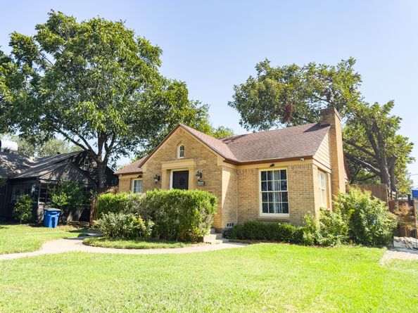 2222 Carnes Street, Dallas TX 75208