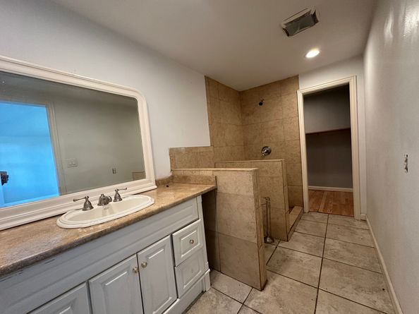 2222 Carnes Street, Dallas TX 75208