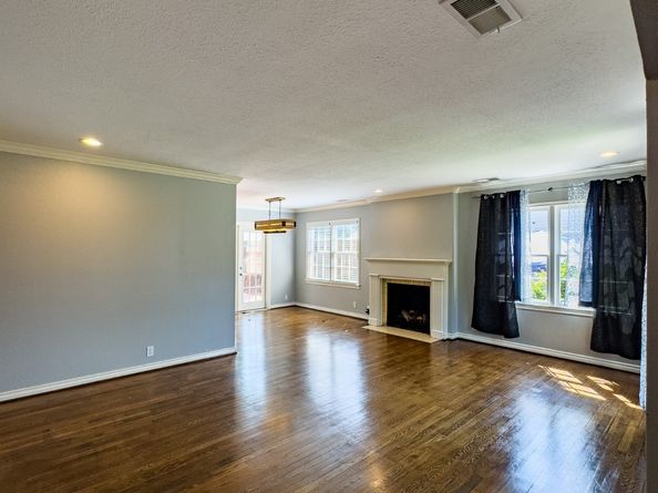2222 Carnes Street, Dallas TX 75208
