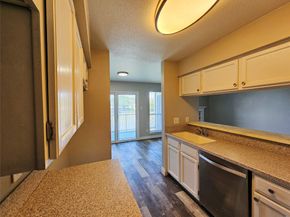 18511 Egret Bay Boulevard 107, Webster TX 77058