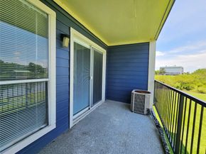 18511 Egret Bay Boulevard 107, Webster TX 77058