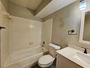 18511 Egret Bay Boulevard 107, Webster TX 77058