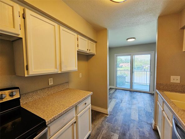 18511 Egret Bay Boulevard 107, Webster TX 77058