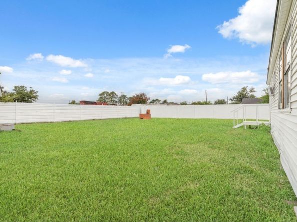 108 Fichter Street, Houston TX 77022