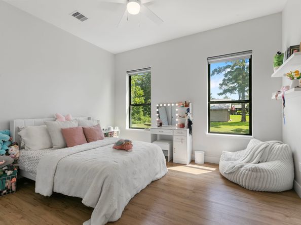 1400 Hicks Street, Tomball TX 77375