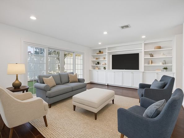 671 N Post Oak Lane 671, Houston TX 77024