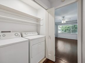 671 N Post Oak Lane 671, Houston TX 77024