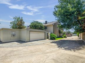 671 N Post Oak Lane 671, Houston TX 77024