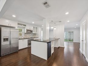 671 N Post Oak Lane 671, Houston TX 77024