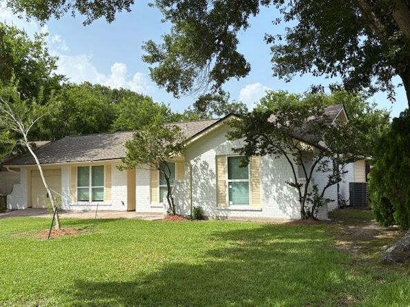 12127 Rhinebeck Drive, Houston TX 77089
