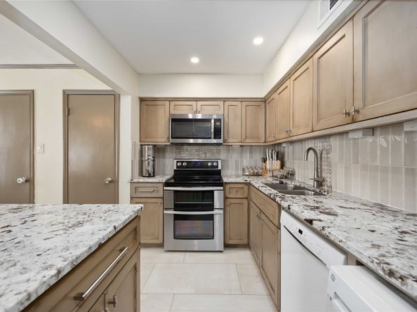 470 N Post Oak Lane 470, Houston TX 77024