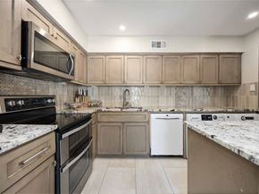 470 N Post Oak Lane 470, Houston TX 77024