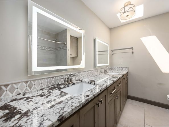 470 N Post Oak Lane 470, Houston TX 77024