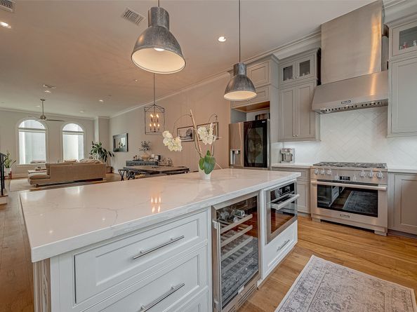 5213 Feagan Street H, Houston TX 77007