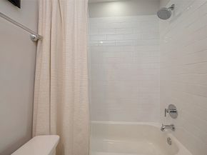 5213 Feagan Street H, Houston TX 77007