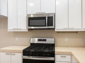 8715 MEADOWCROFT Drive 501, Houston TX 77063